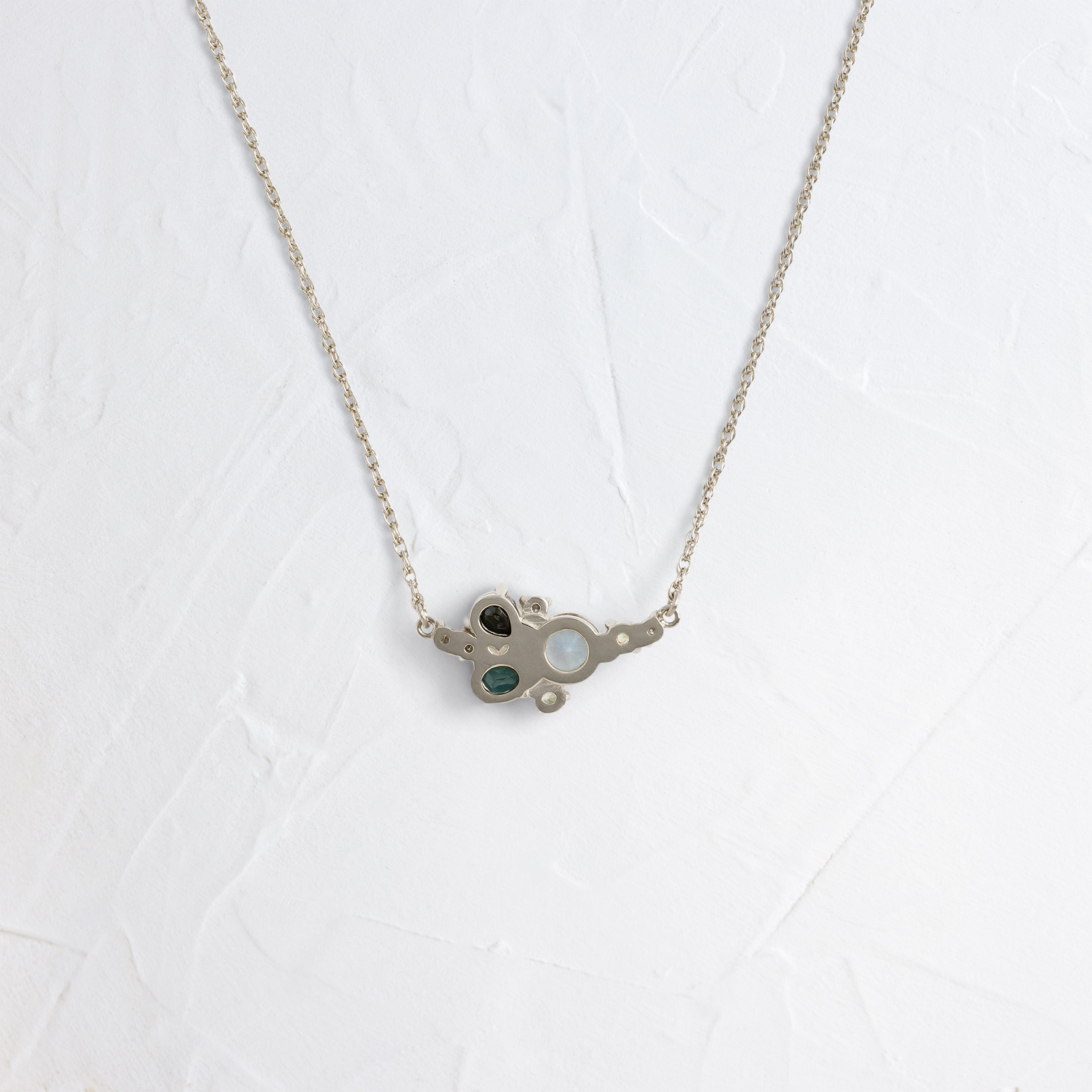 Opal gardens white necklace online