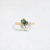 Emboss Ring, 1.5ct. Lab-Grown Green Diamond (14k Yellow Gold)